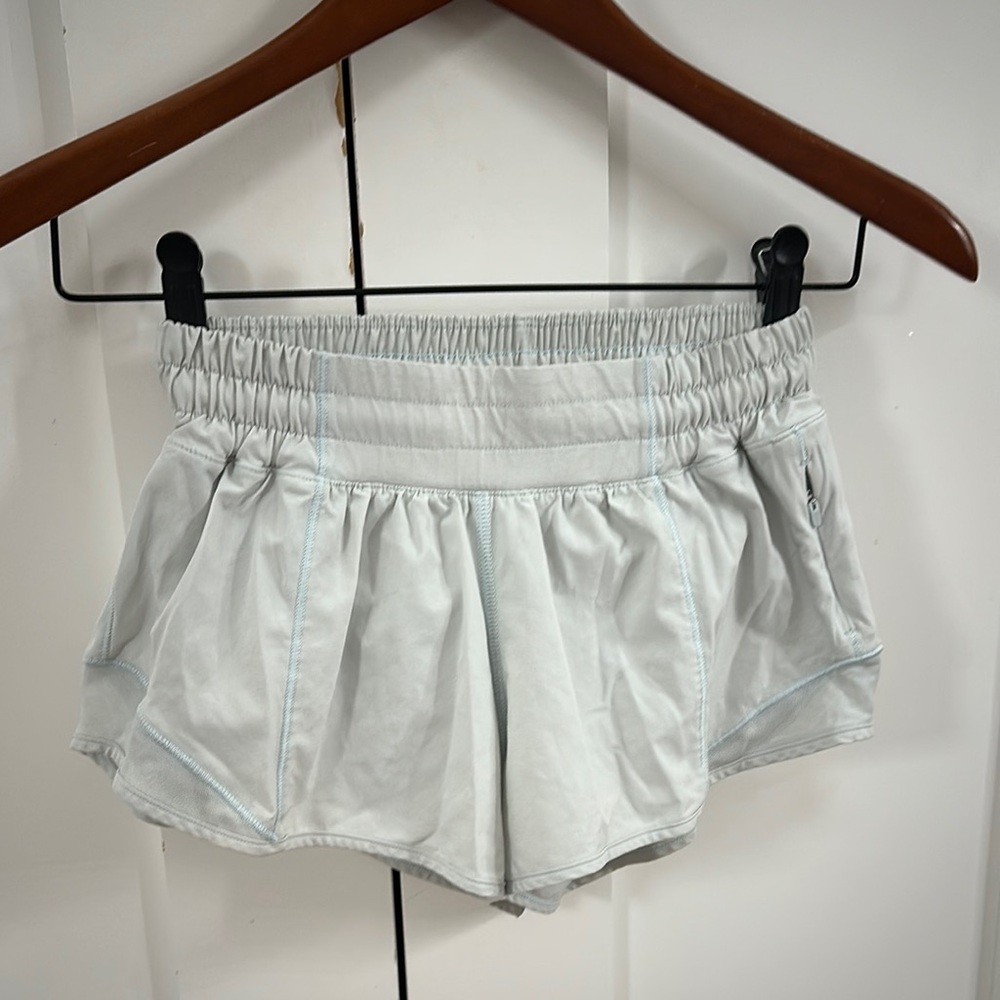 Lululemon Hottie Hot Shorts!! Size 2